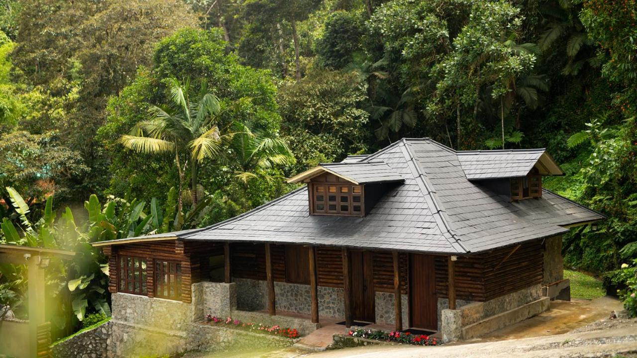 Las Mercedes Lodge カリ エクステリア 写真