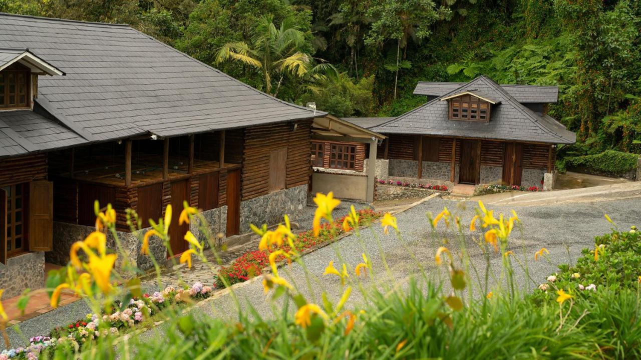 Las Mercedes Lodge カリ エクステリア 写真